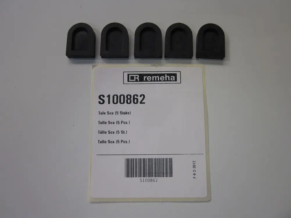 Fünf schwarze Gummidichtungen auf hellem Hintergrund. Verpackungslabel mit der Marke Remeha und Artikelnummer S100862.